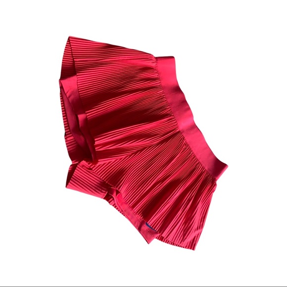 Nike Dri-fit skirt shorts in red medium